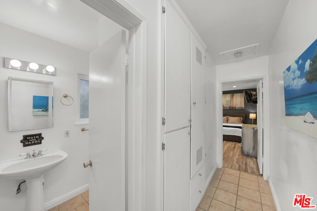 218 34th St Unit: A