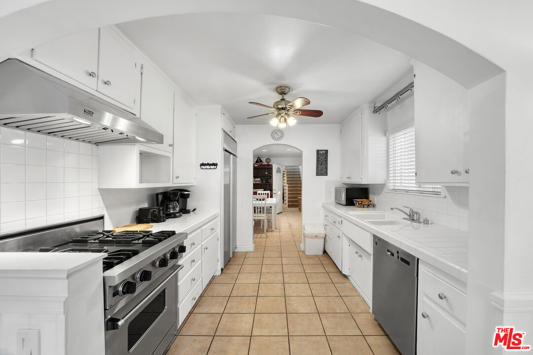 218 34th St Unit: A