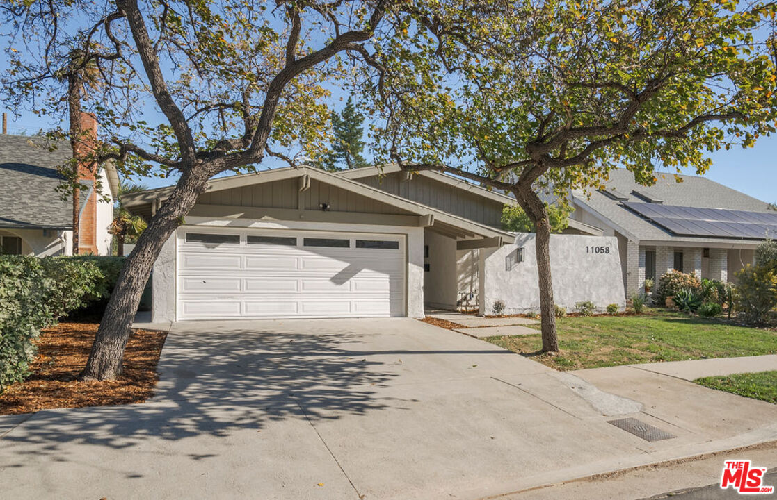 11058 Enfield Ave