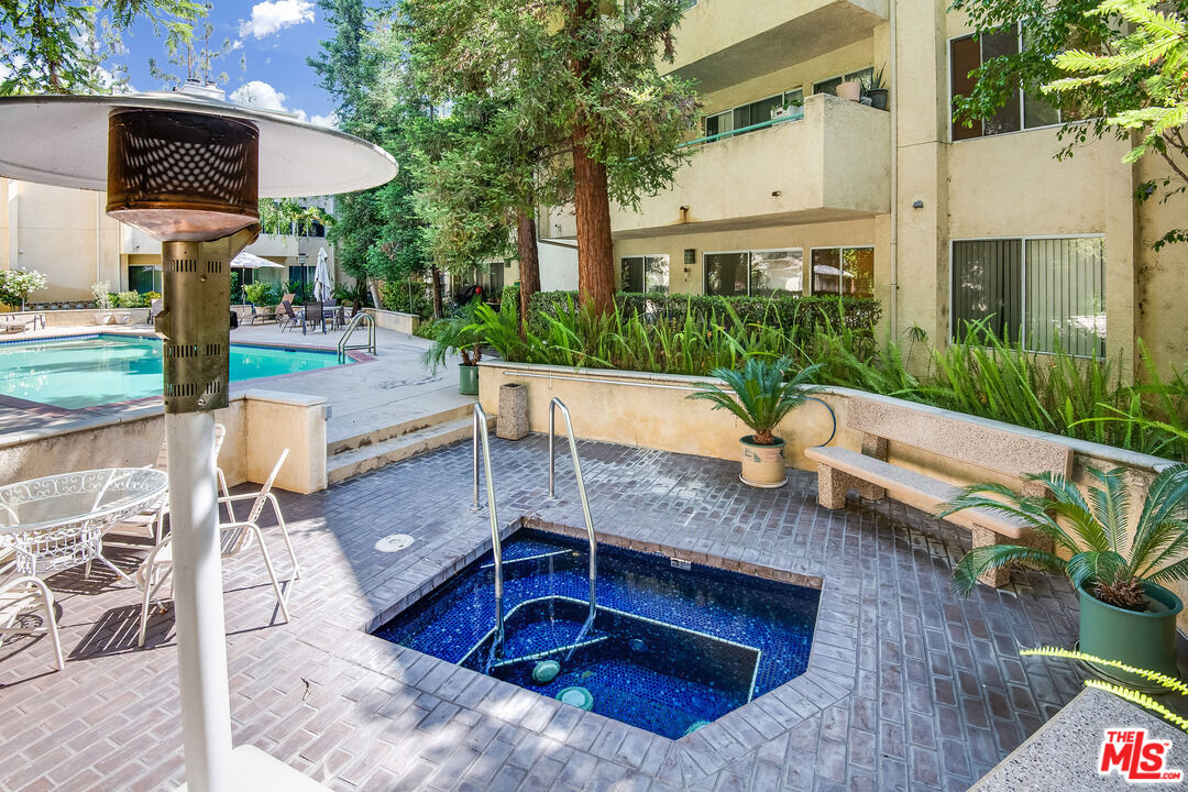 7800 Topanga Canyon Blvd Unit: 206