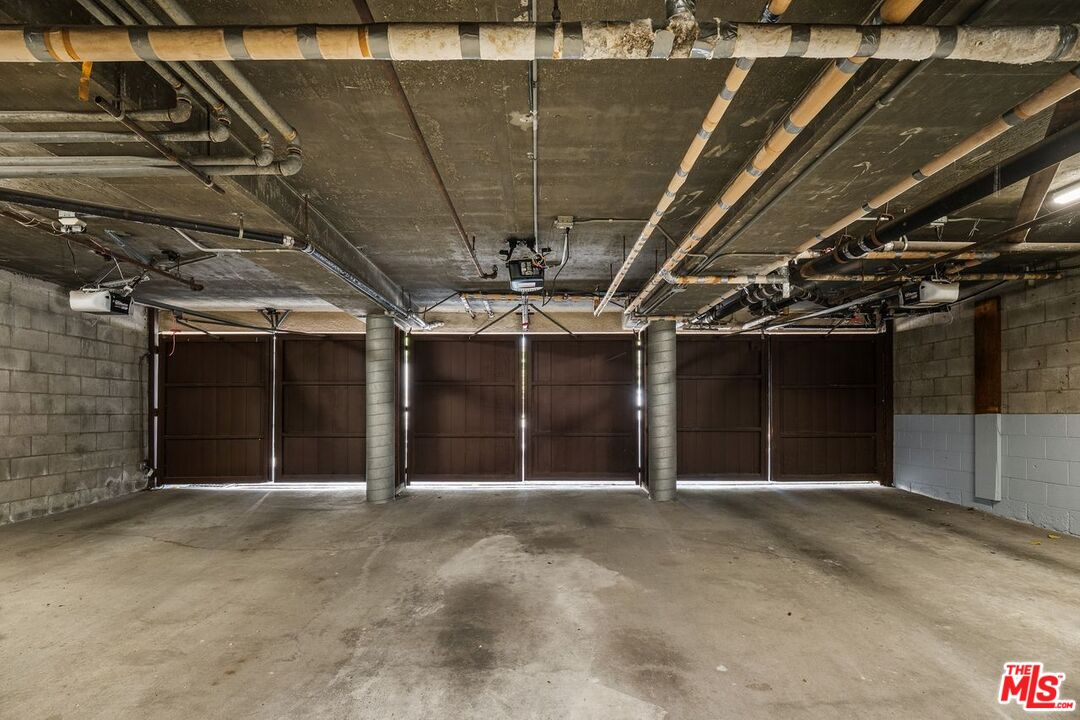 455 N Oakhurst Dr Unit: A2