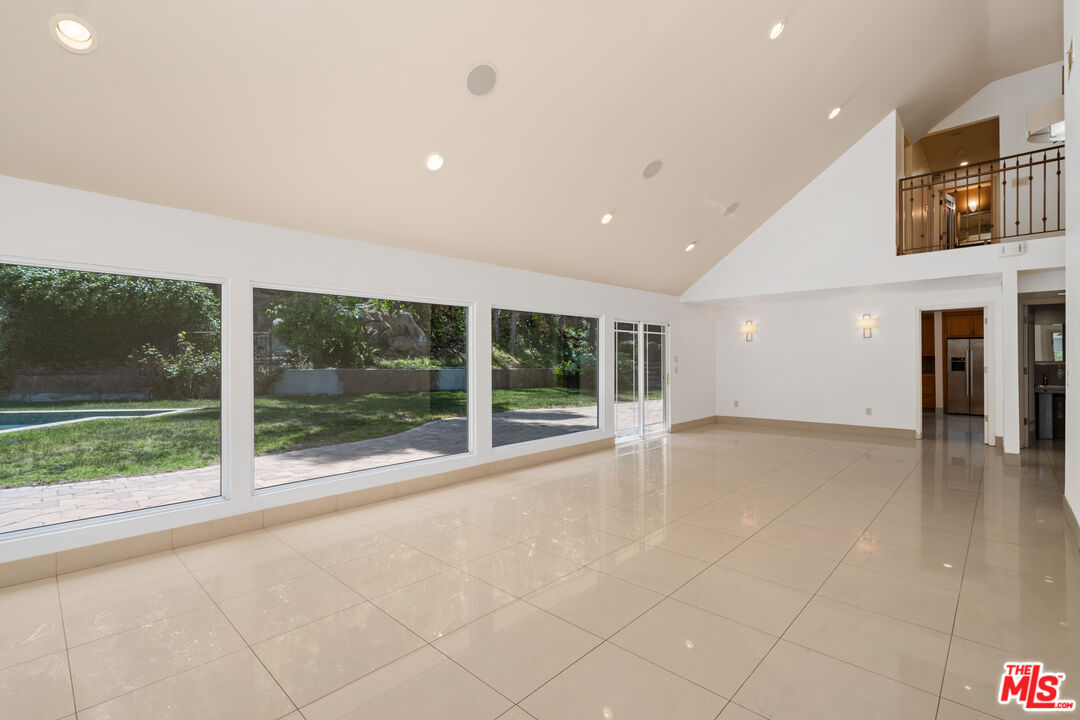 10926 ALTA VIEW DR