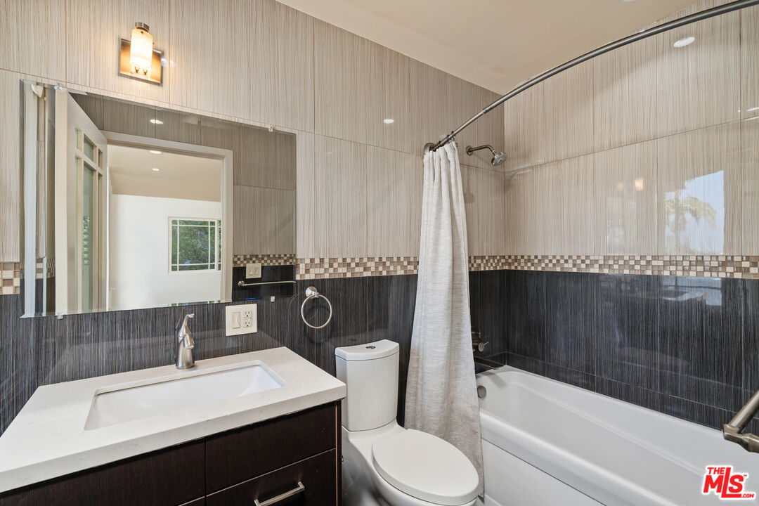 10926 ALTA VIEW DR