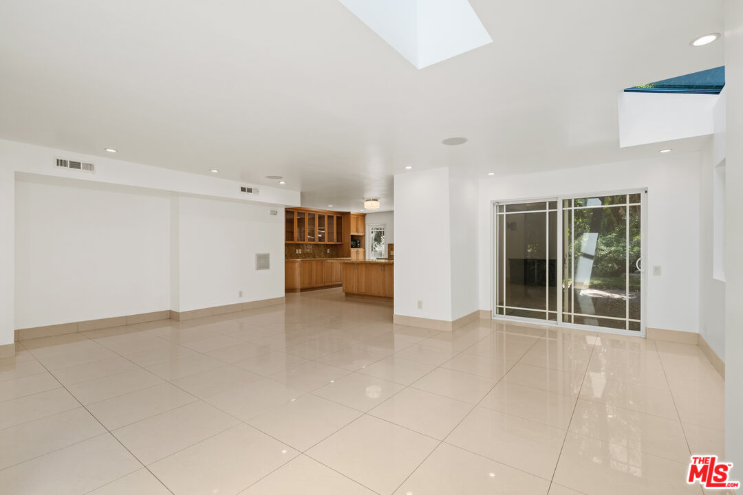10926 ALTA VIEW DR