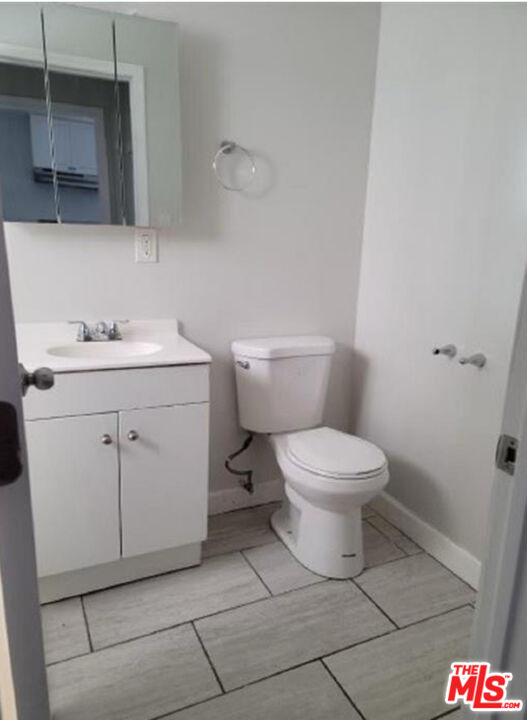 731 E Jefferson Blvd