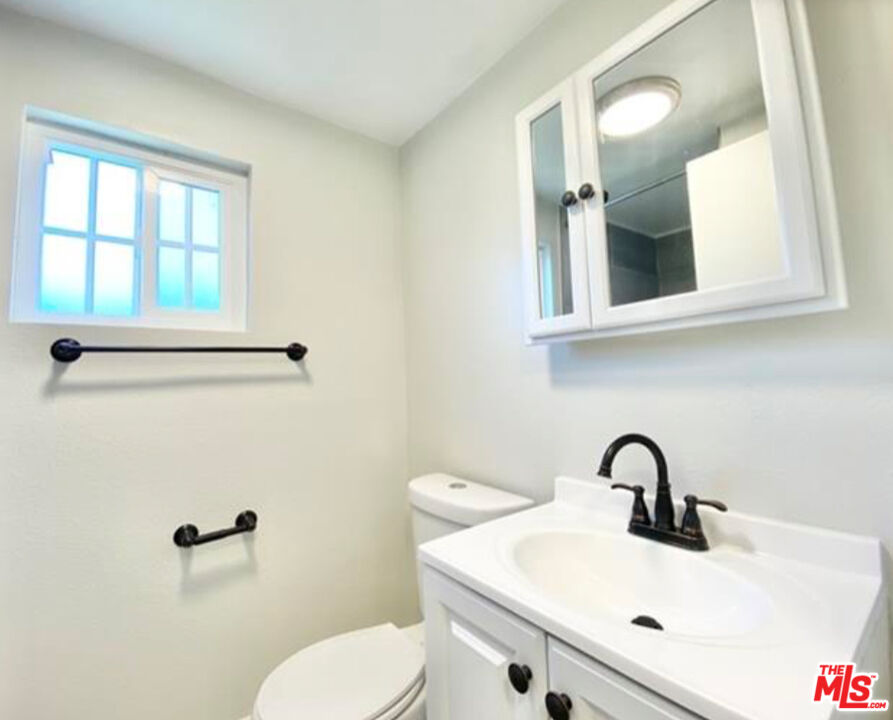 432 W 107th St