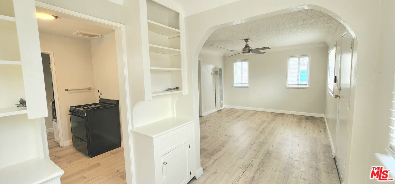 432 W 107th St