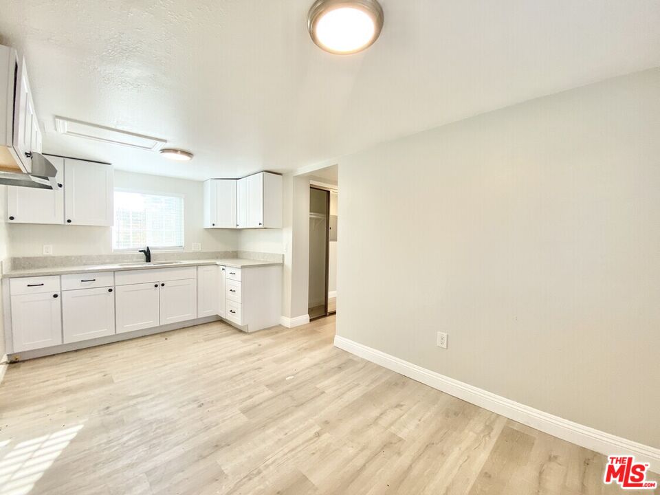 432 W 107th St