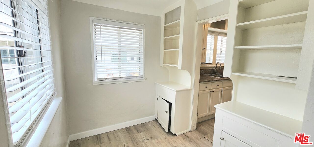 432 W 107th St