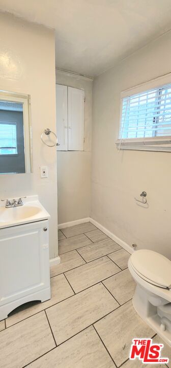 432 W 107th St