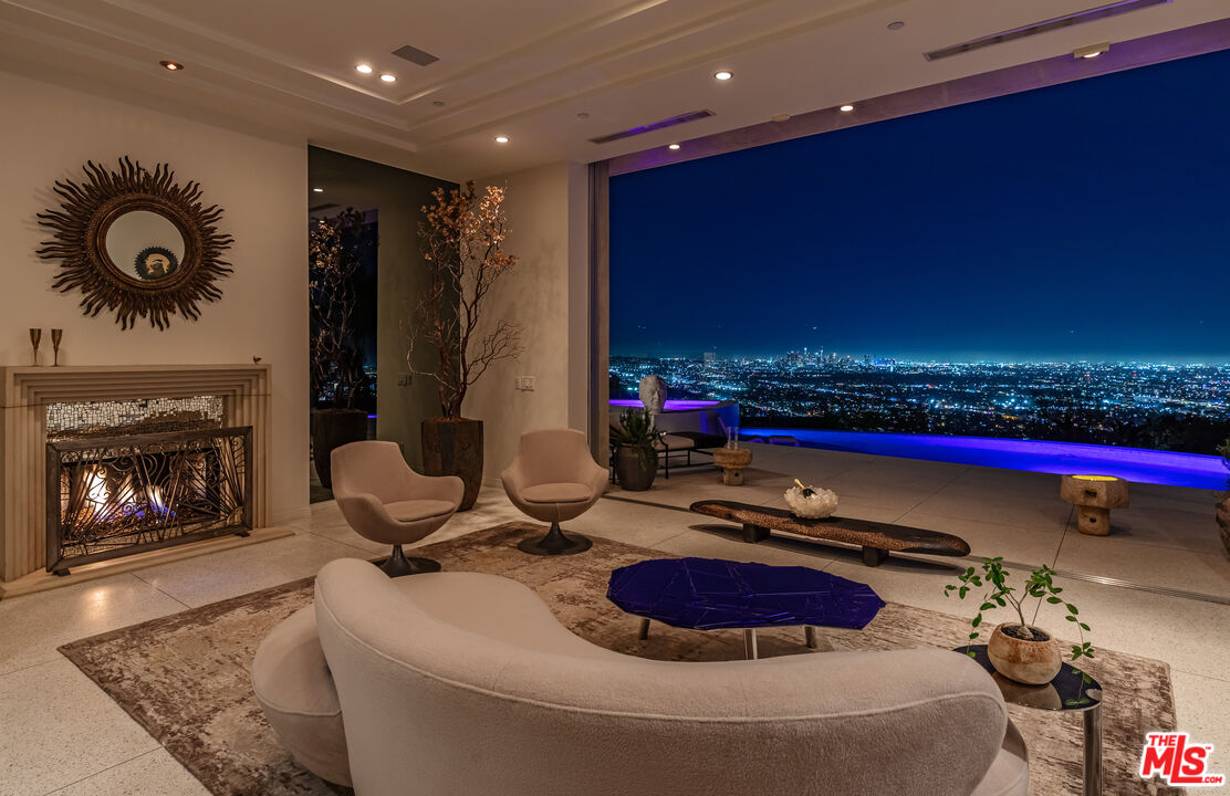 1456 Blue Jay Way