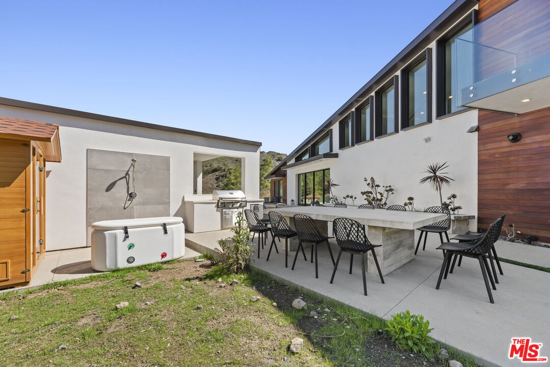 31830 Lobo Canyon