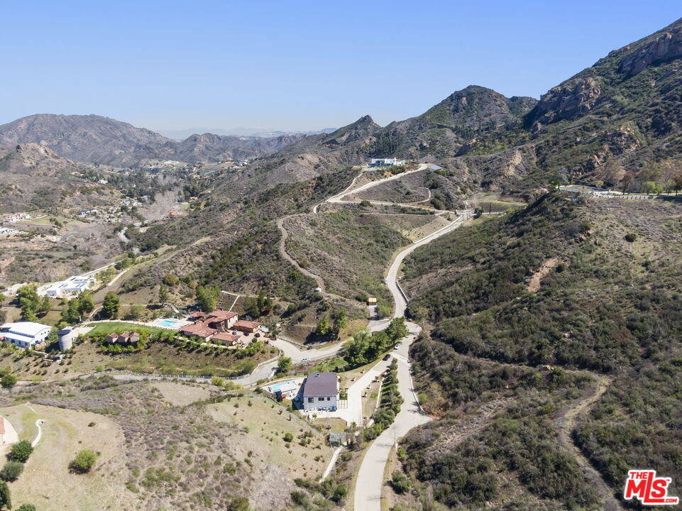31830 Lobo Canyon