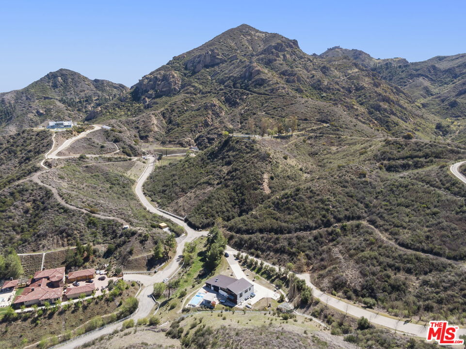 31830 Lobo Canyon