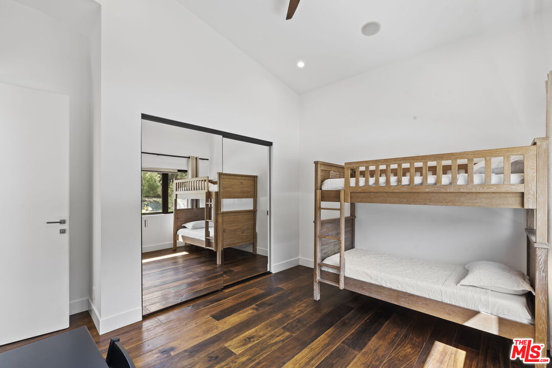 31830 Lobo Canyon