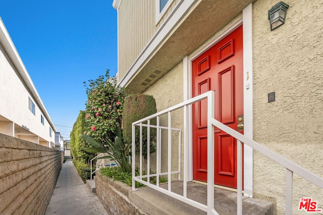1339 26th St Unit: 1