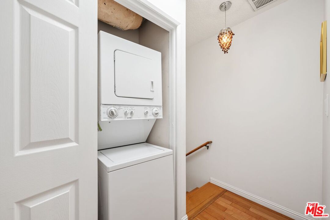 1339 26th St Unit: 1