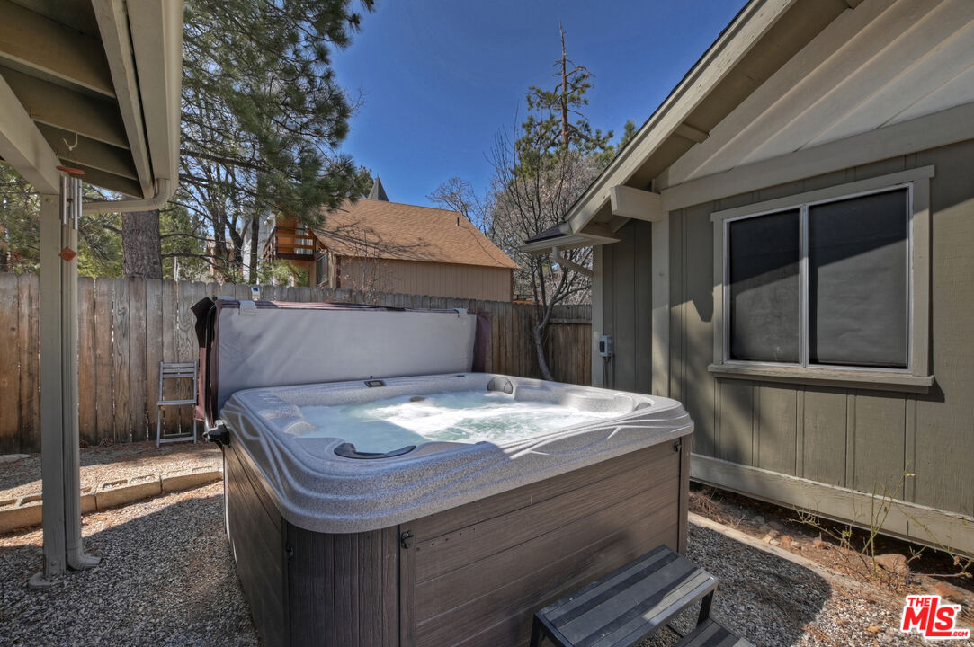 779 Villa Grove Ave