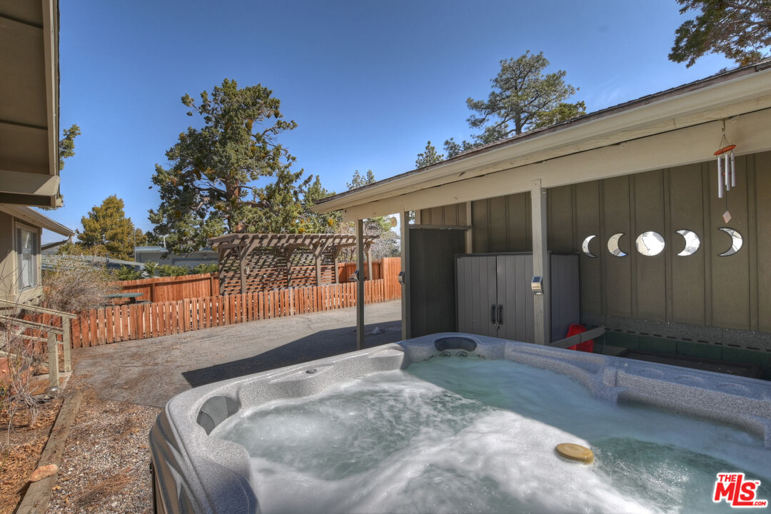 779 Villa Grove Ave