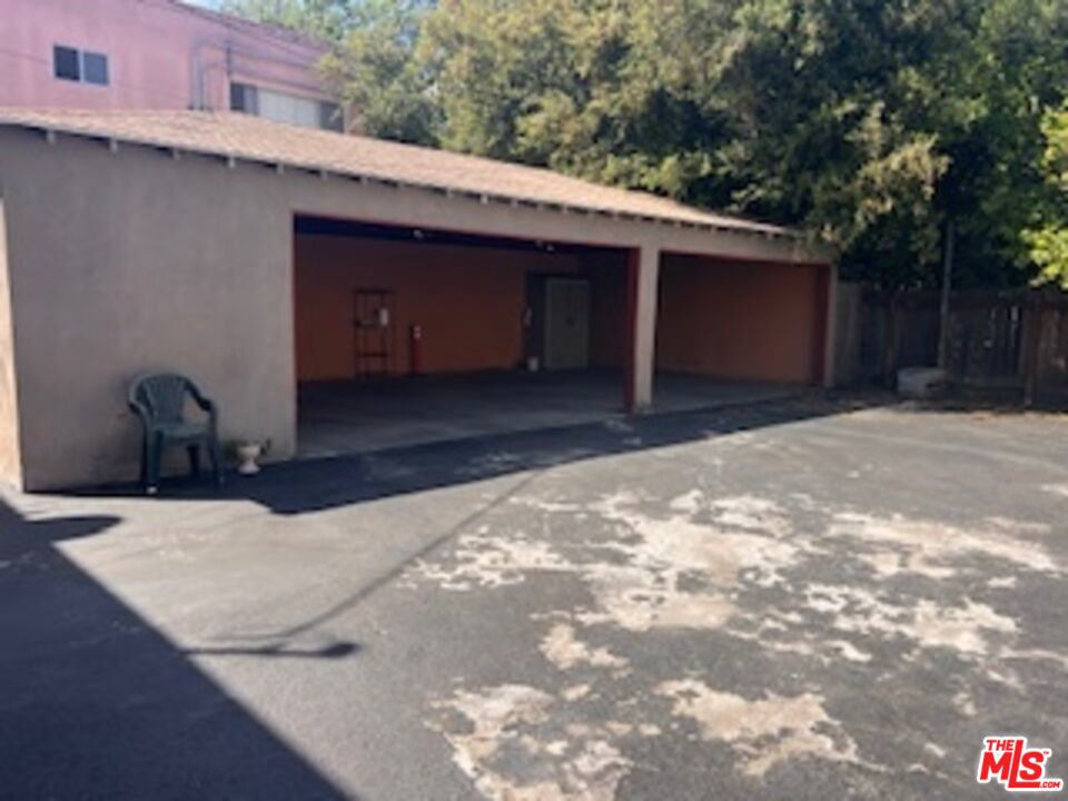 4277 Tujunga Ave