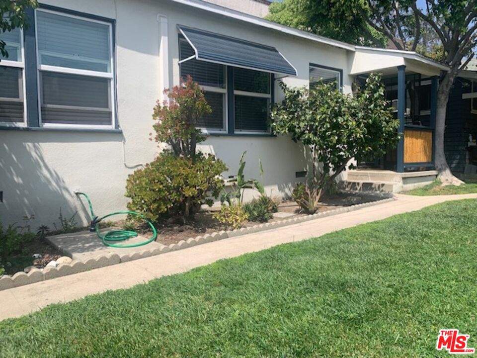 412 W WINDSOR RD Unit: Unit A