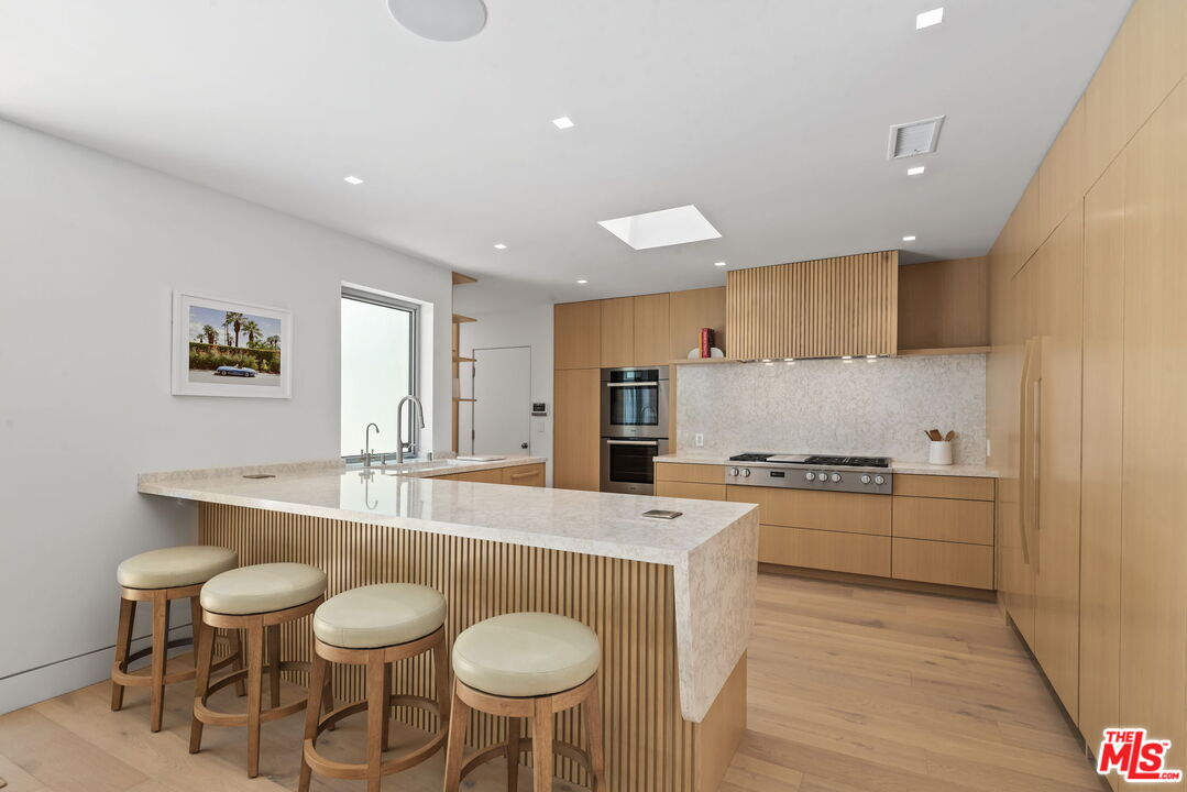 9451 Hidden Valley Pl