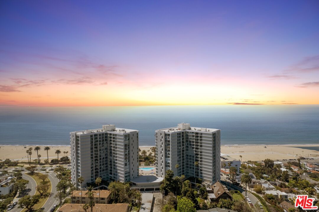201 OCEAN AVE Unit: 808P