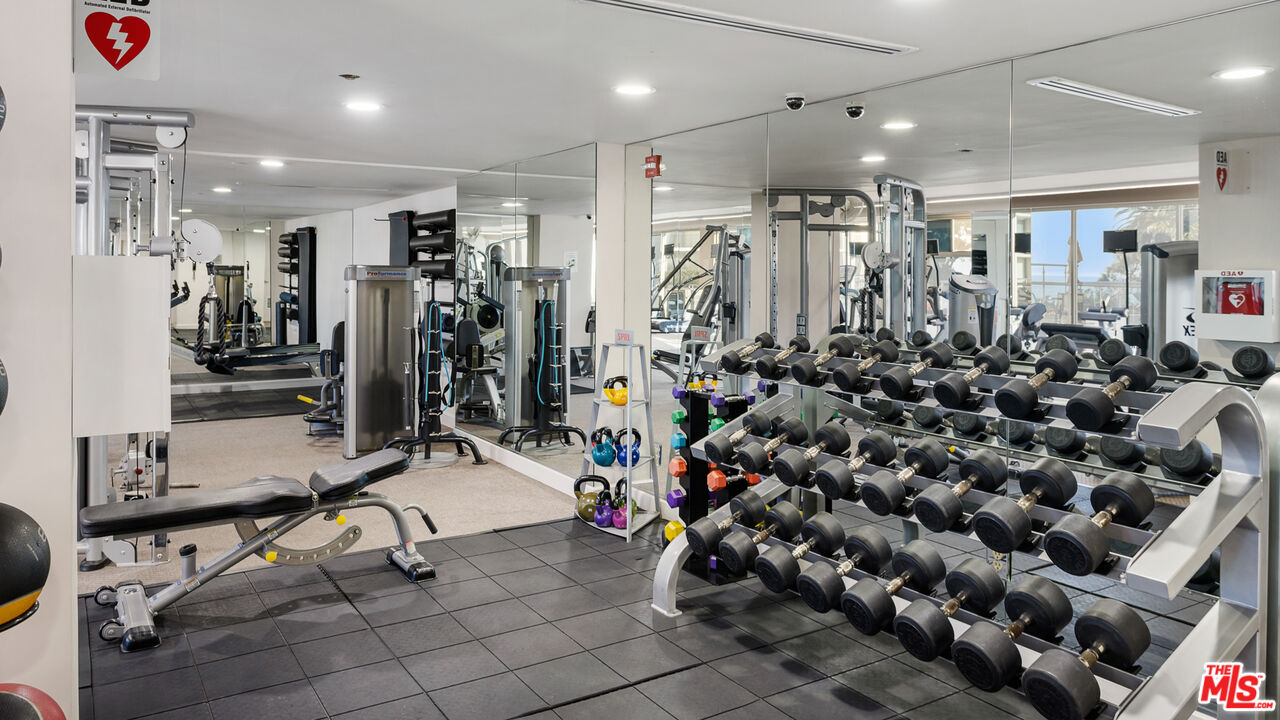 201 OCEAN AVE Unit: 808P
