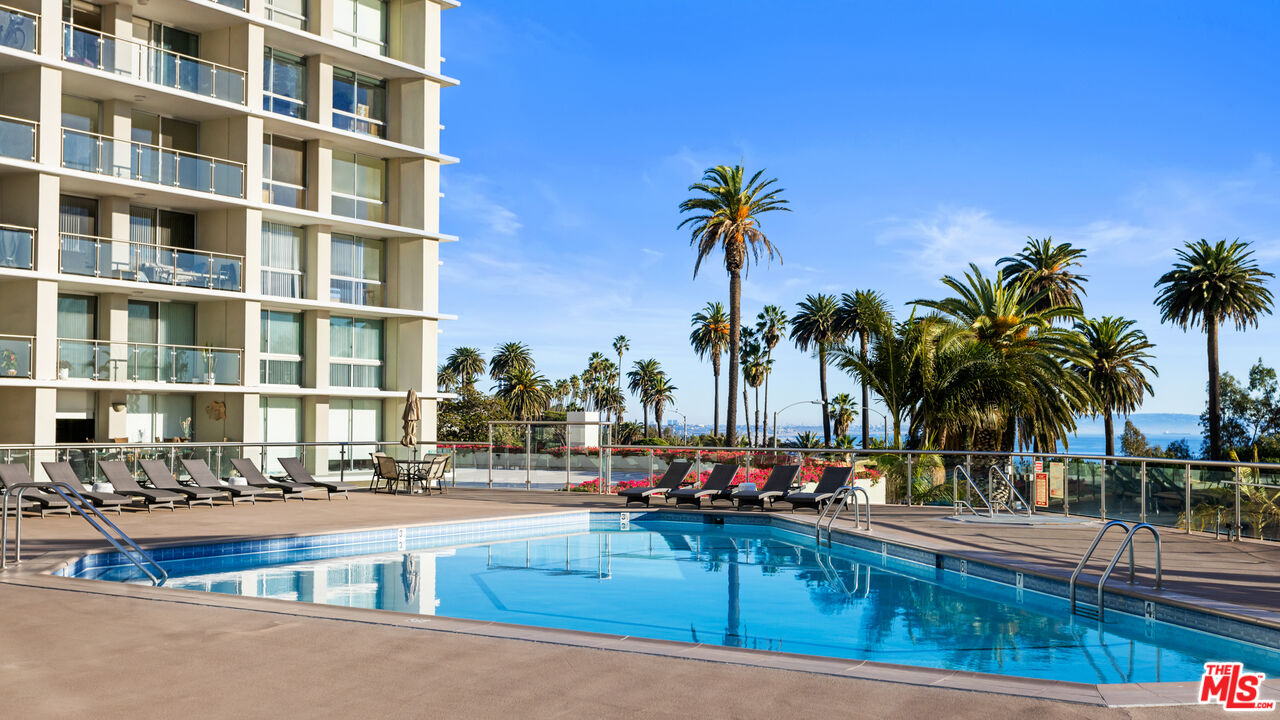 201 OCEAN AVE Unit: 808P