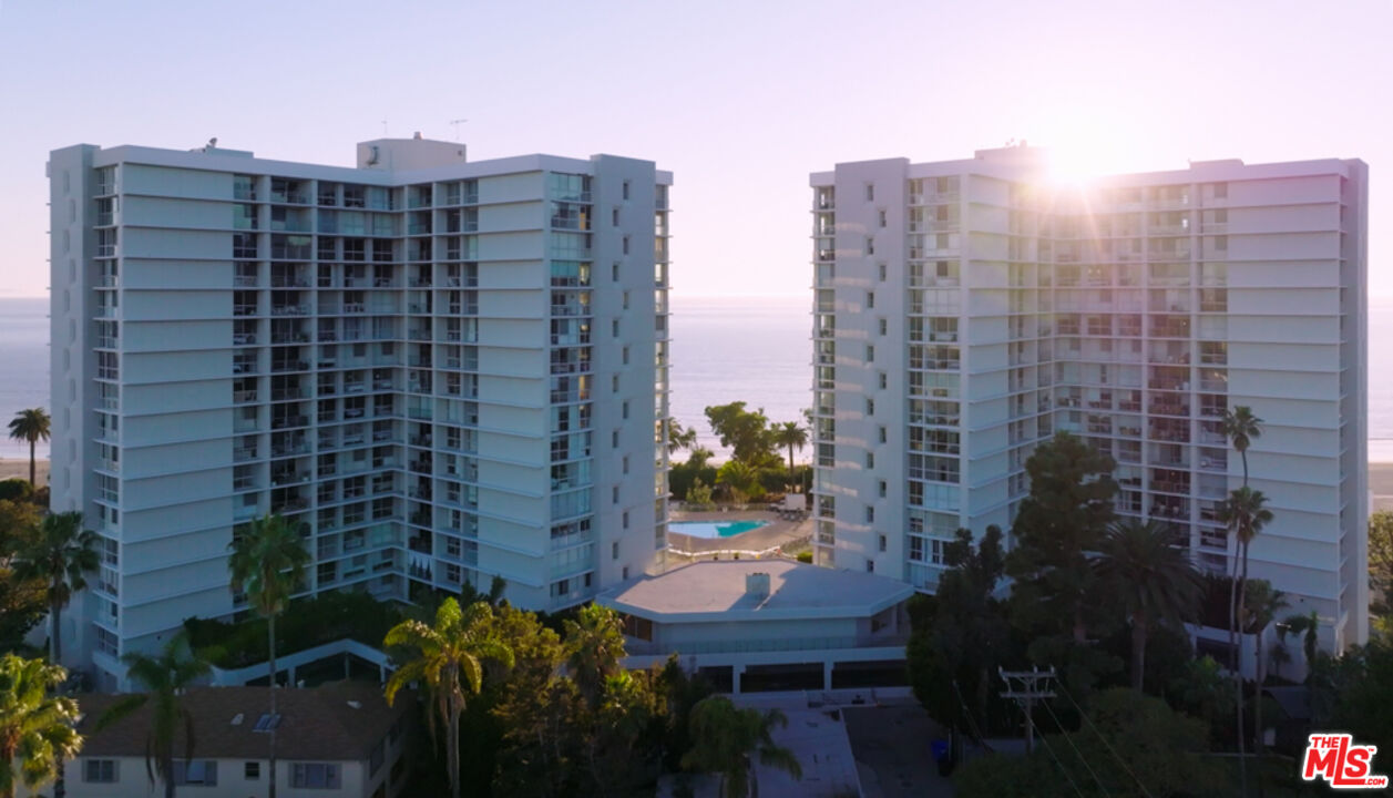 201 OCEAN AVE Unit: 808P