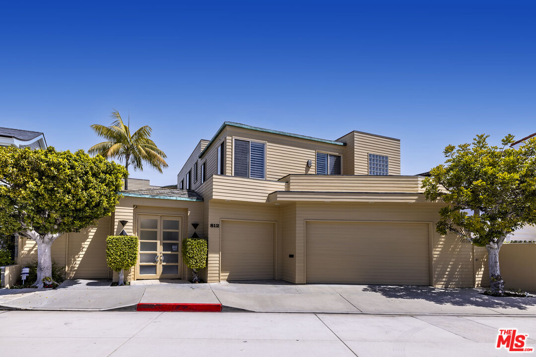 812 W Bay Ave