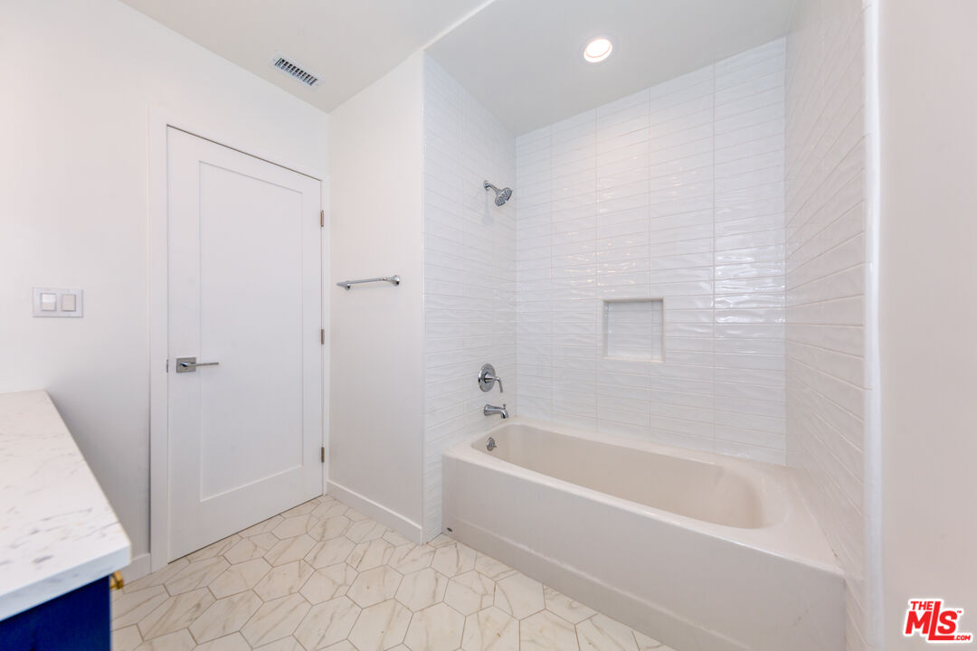 13307 Westcove Dr