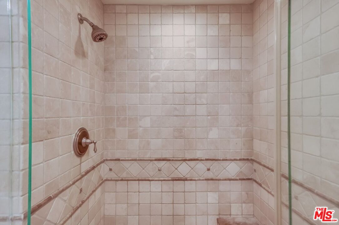 8610 Chalmers Dr Unit: 105