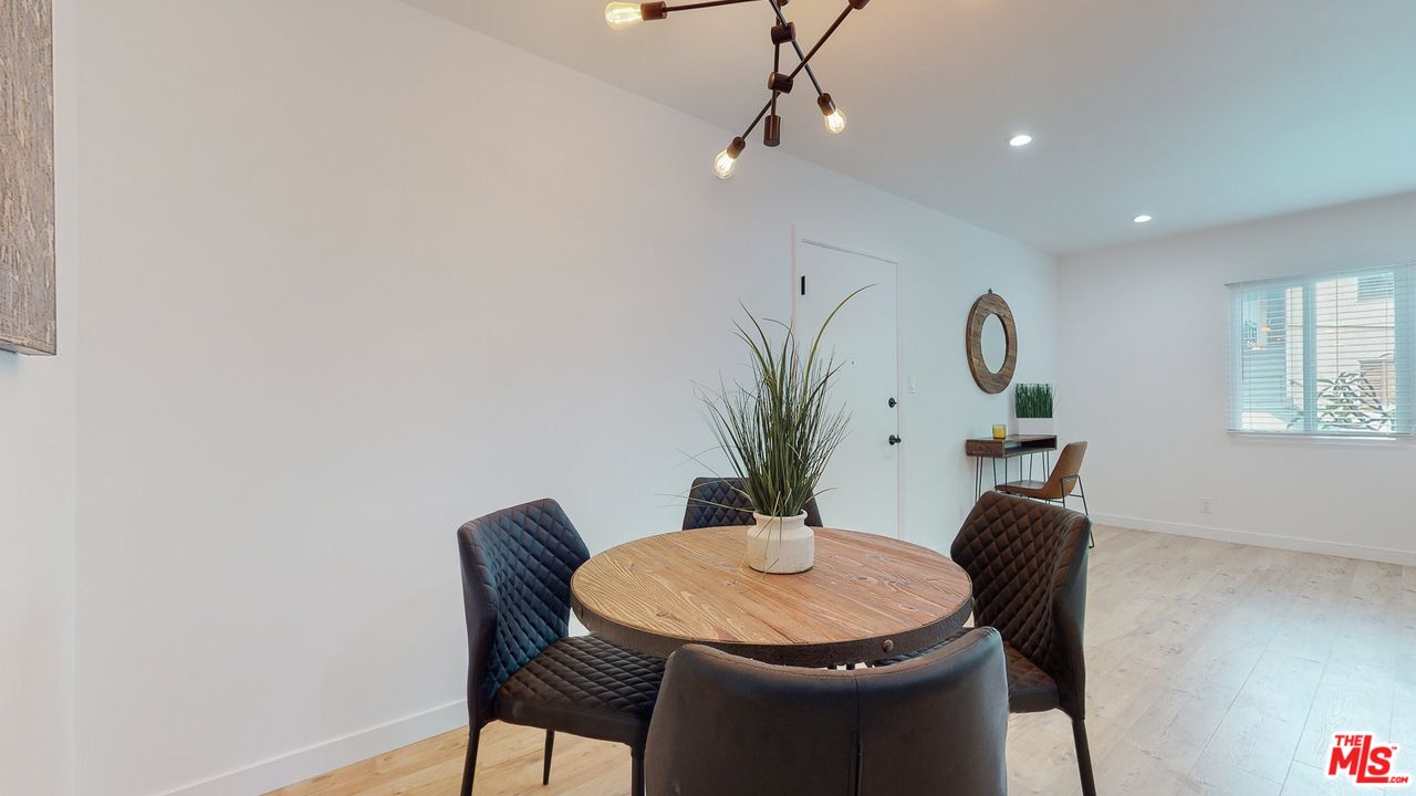 1435 N Fairfax Ave Unit: 1