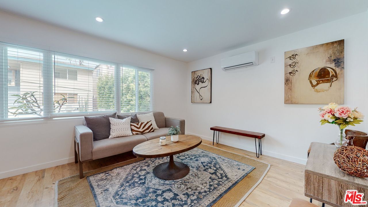 1435 N Fairfax Ave Unit: 1