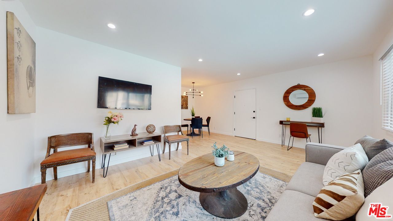 1435 N Fairfax Ave Unit: 1