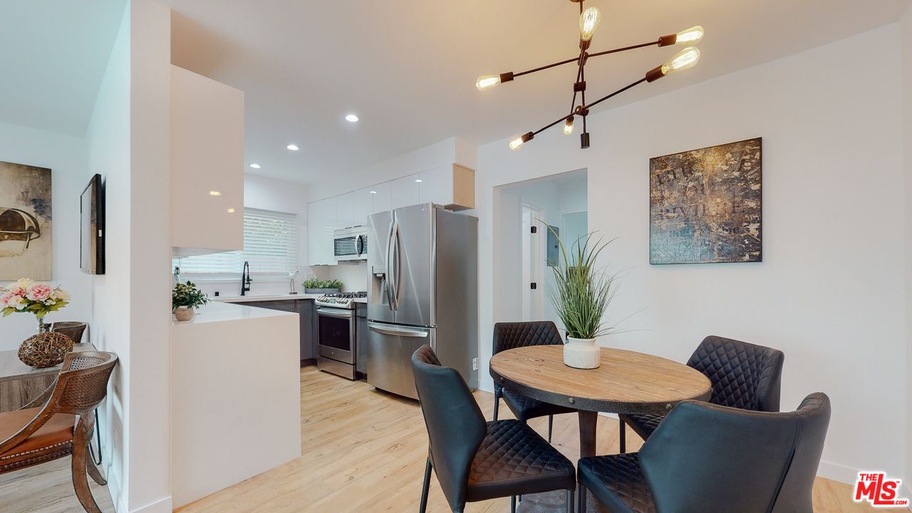 1435 N Fairfax Ave Unit: 1