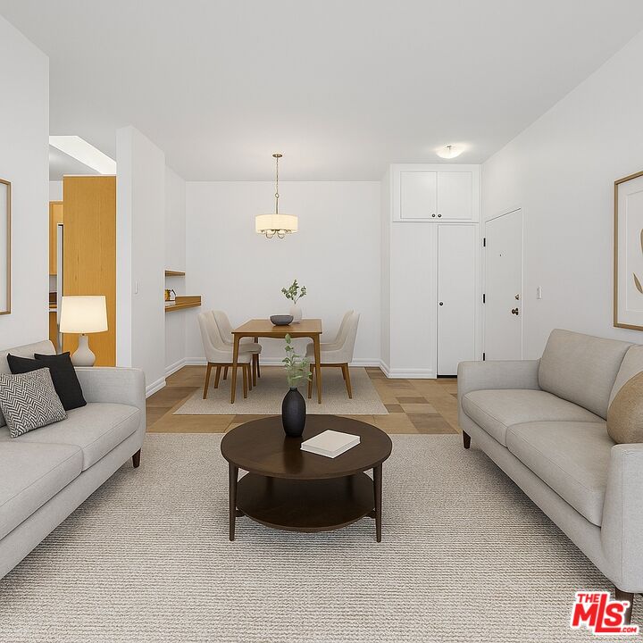 8324 Regents Rd Unit: 3O