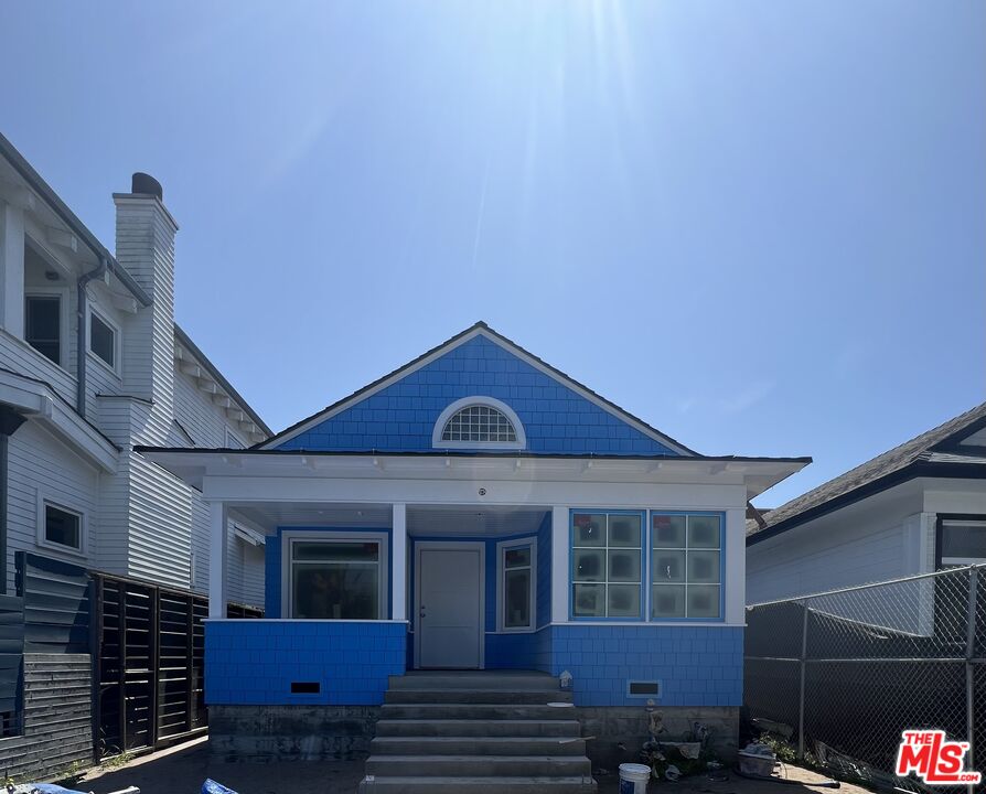24 Dudley Ave
