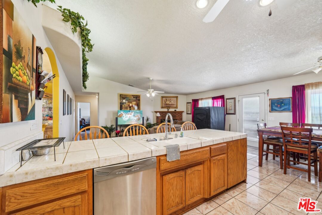 16185 Viho Rd