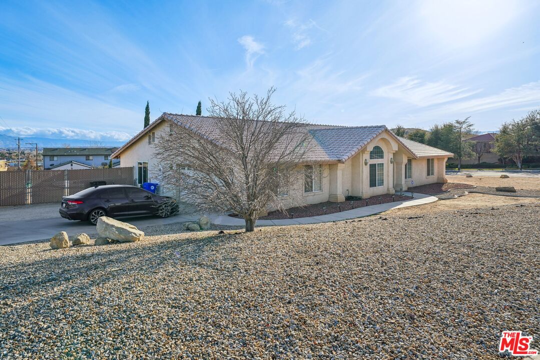 16185 Viho Rd