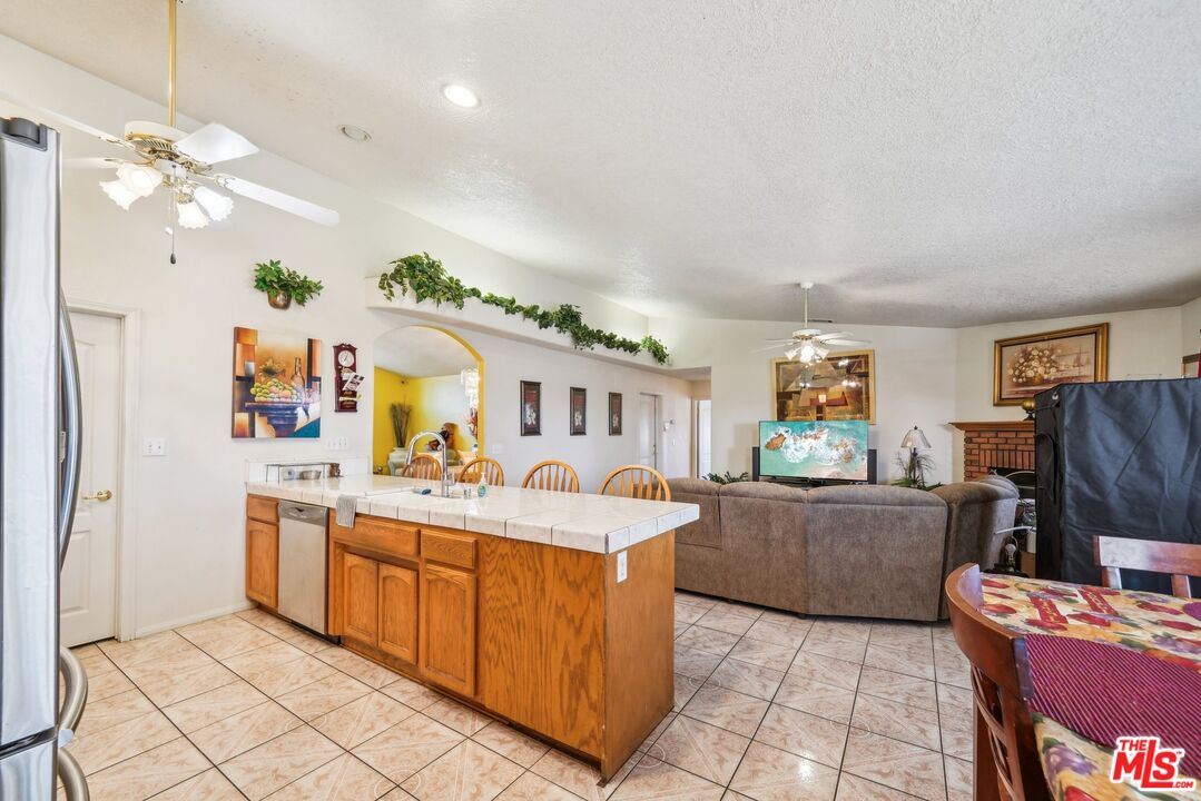 16185 Viho Rd