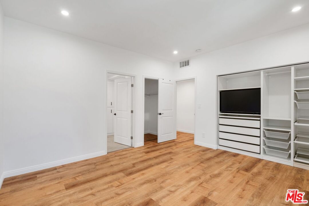 10945 Hortense St Unit: 202