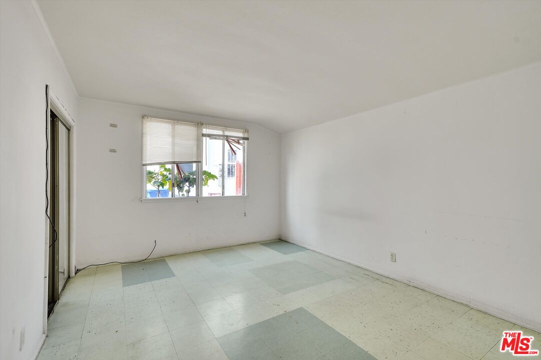 132 S Edgemont St
