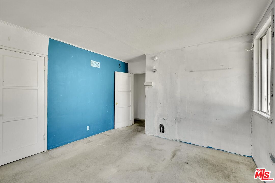 132 S Edgemont St