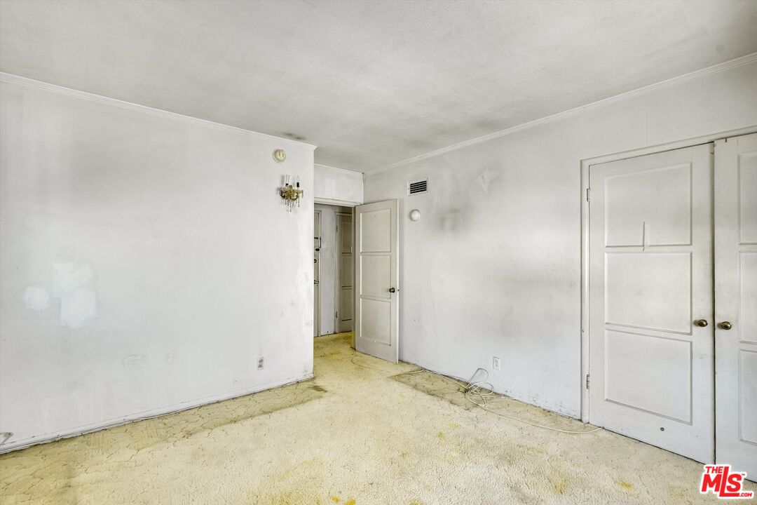 132 S Edgemont St