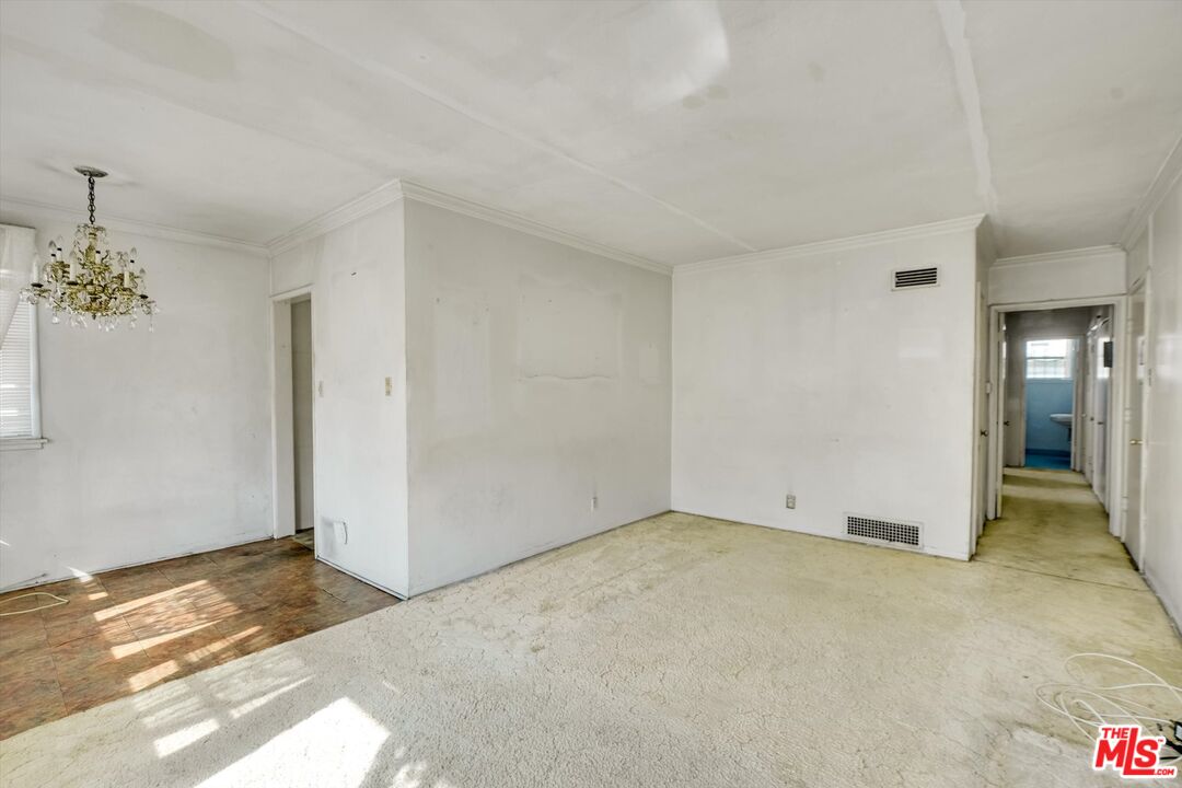 132 S Edgemont St