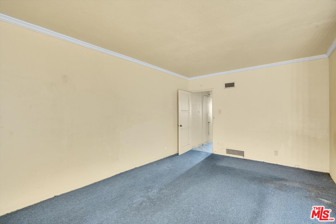 132 S Edgemont St