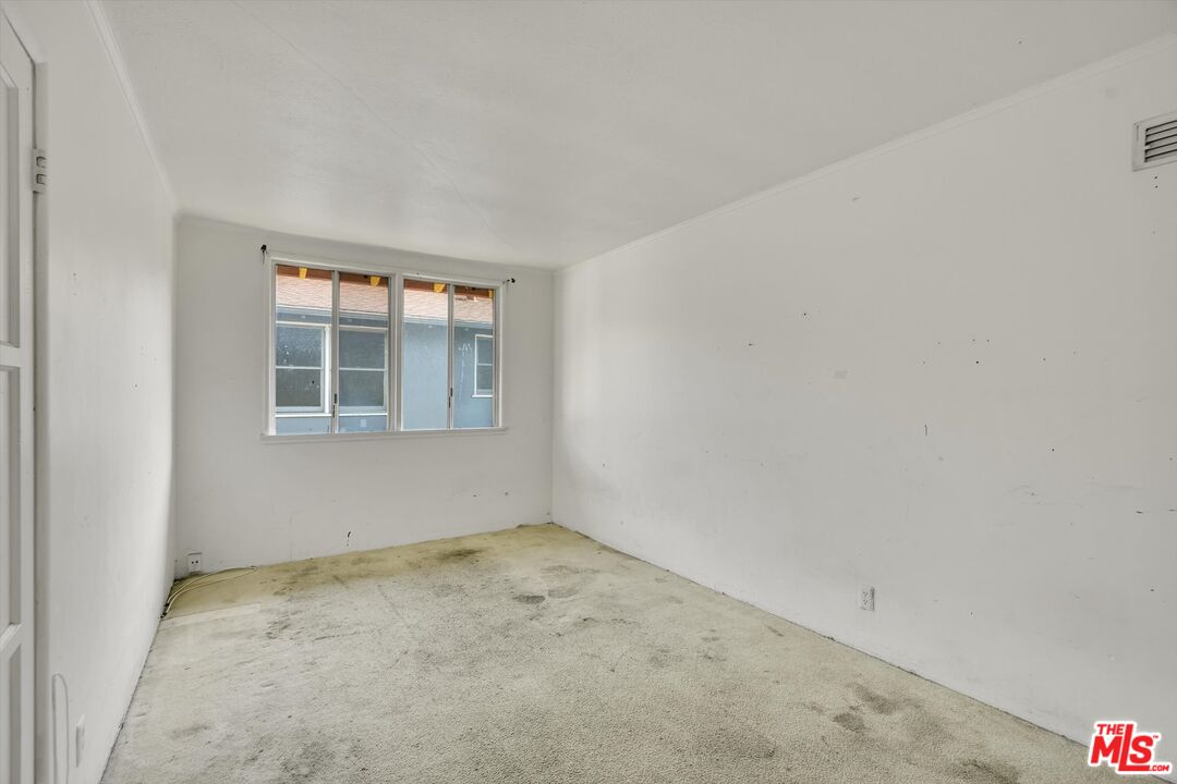 132 S Edgemont St