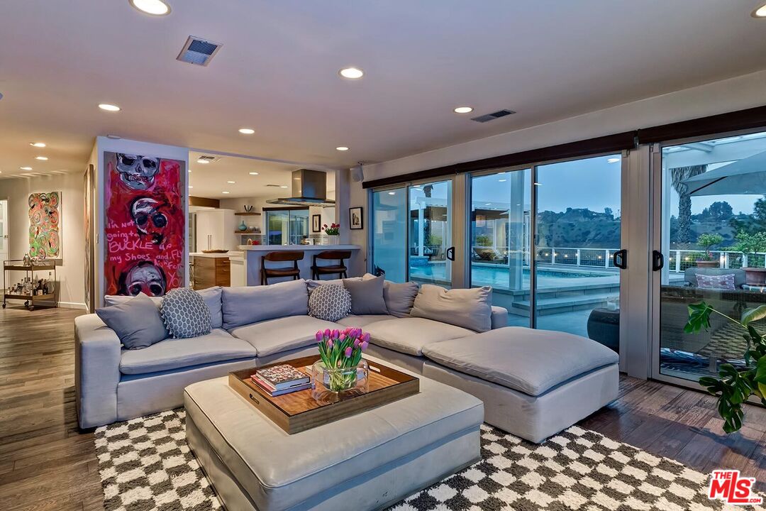 2224 Hercules Dr